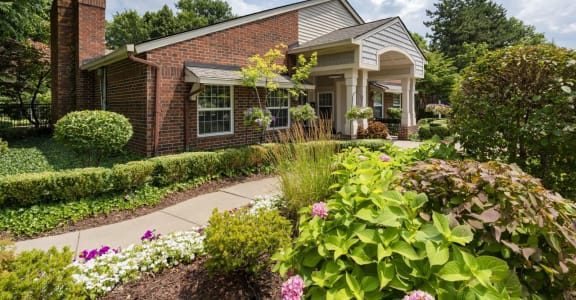 Fairlane Meadow Luxury Apartments and Townhomes apartments in Dearborn, MI