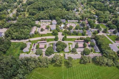 Parchment Point Townhomes & Apartments apartments in Kalamazoo, MI