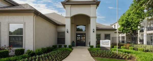 Lakes at Lewisville apartments in Lewisville, TX