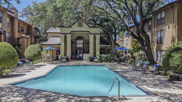 Regal Court Apartments apartments in Dallas, TX