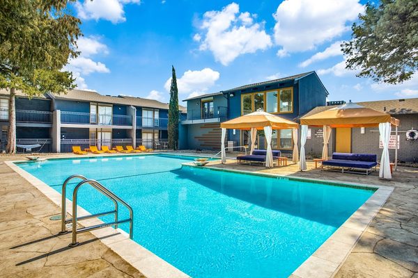 The Link apartments in Dallas, TX