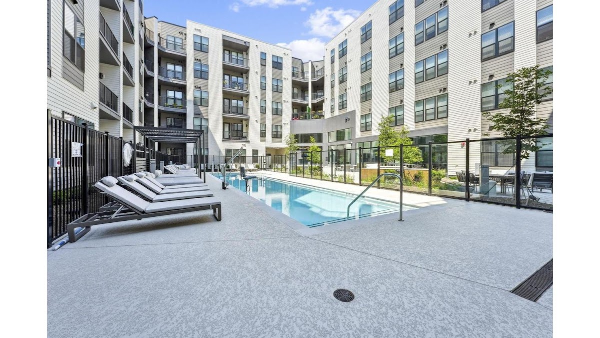 Alta NOVA apartments in Alexandria, VA