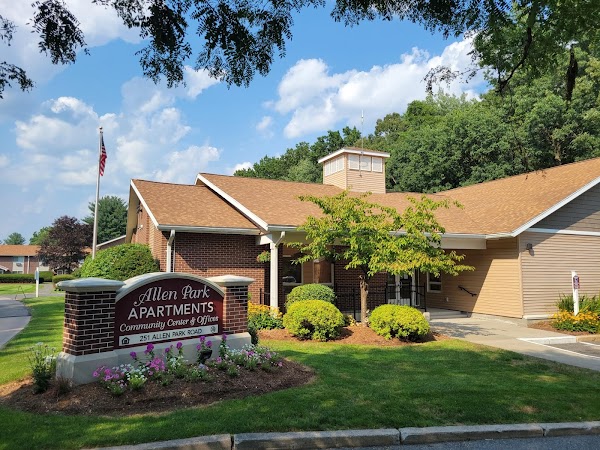 Allen Park I & II apartments in Agawam, MA