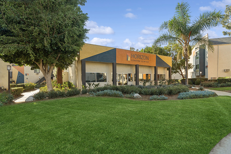 Horizon apartments in Santa Ana CA