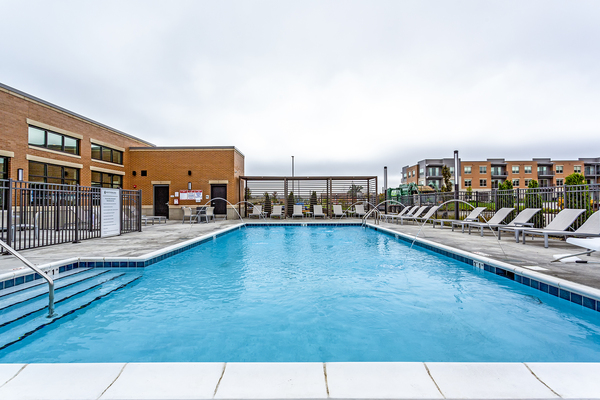 Watermark at the Grove apartments in Elgin IL