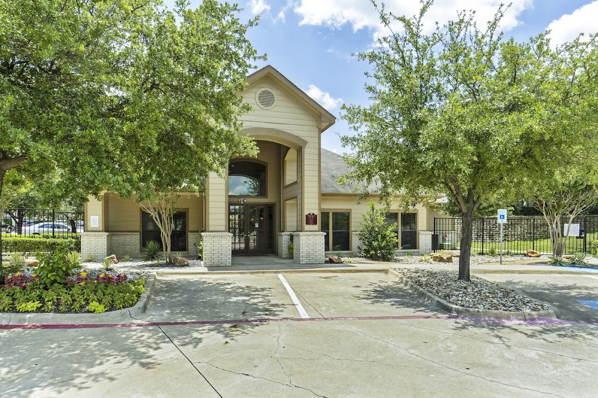 Windsong Apartments apartments in Arlington, TX