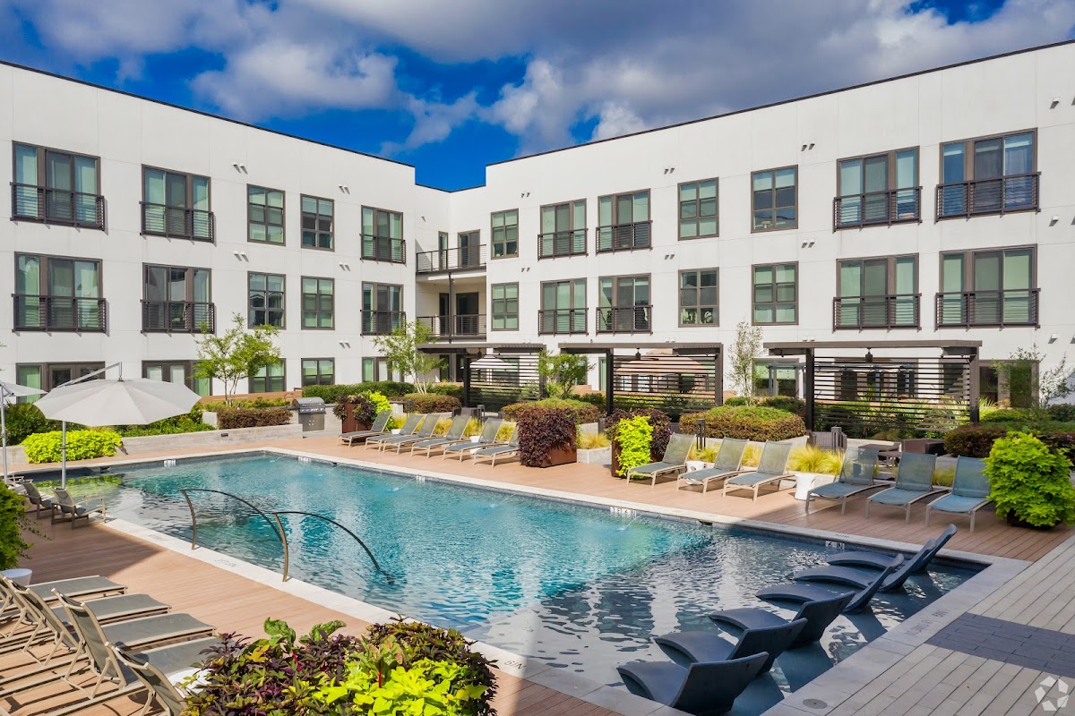 Harvest Lofts at the Dallas Farmers Market apartments in Dallas TX