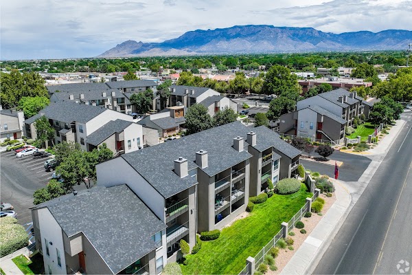 Silverado apartments in Albuquerque NM