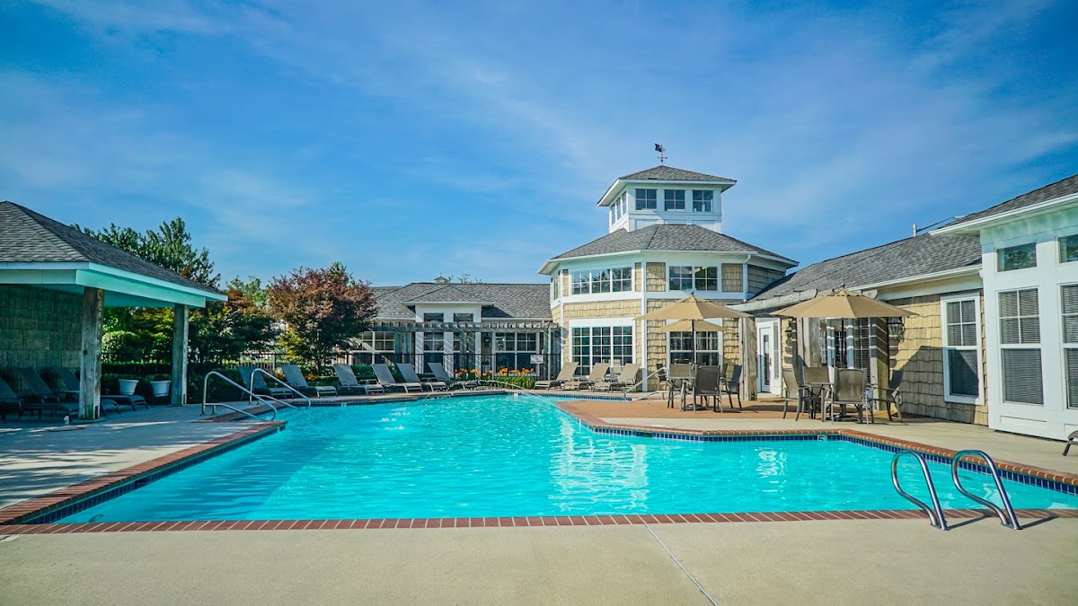 The Crossing at Red Mill apartments in Virginia Beach VA