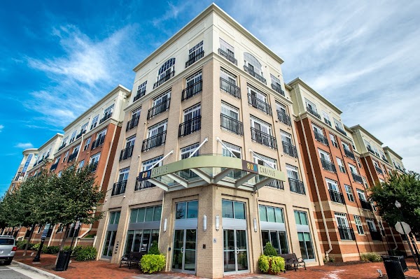 800 Carlyle apartments in Alexandria, VA