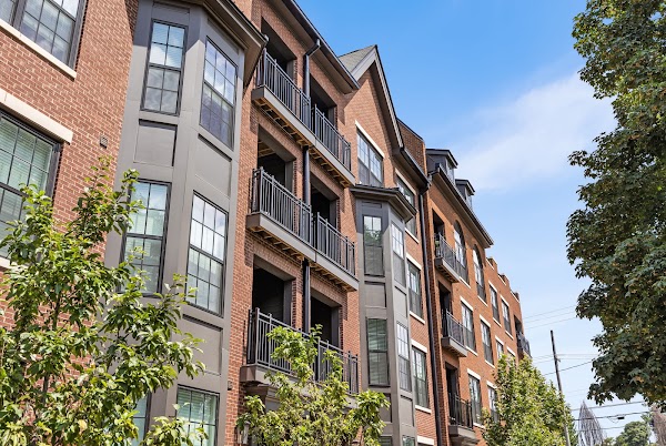 Residences at Topiary Park apartments in Columbus, OH