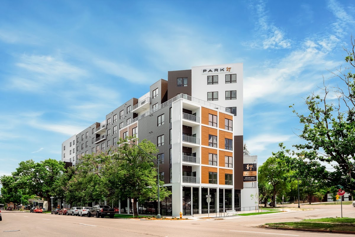 Park 17 apartments in Denver CO