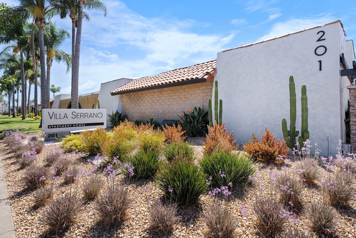 Villa Serrano Apartment Homes apartments in Anaheim, CA