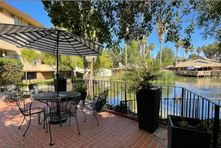 Palm Lake apartments in Antioch, CA