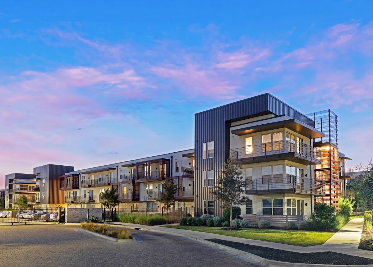 DK Riata apartments in Austin TX