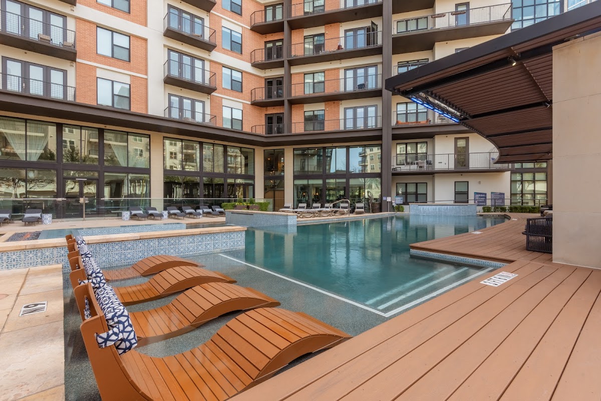 The Taylor apartments in Dallas TX