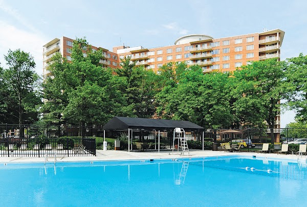 Seminary Towers apartments in Alexandria, VA