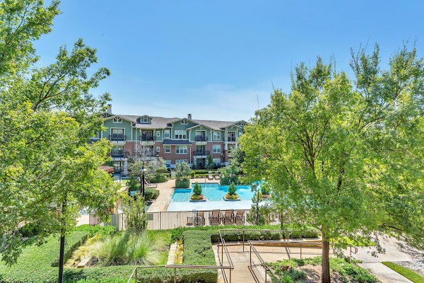 Windsor Mustang Park Apartments apartments in Addison TX