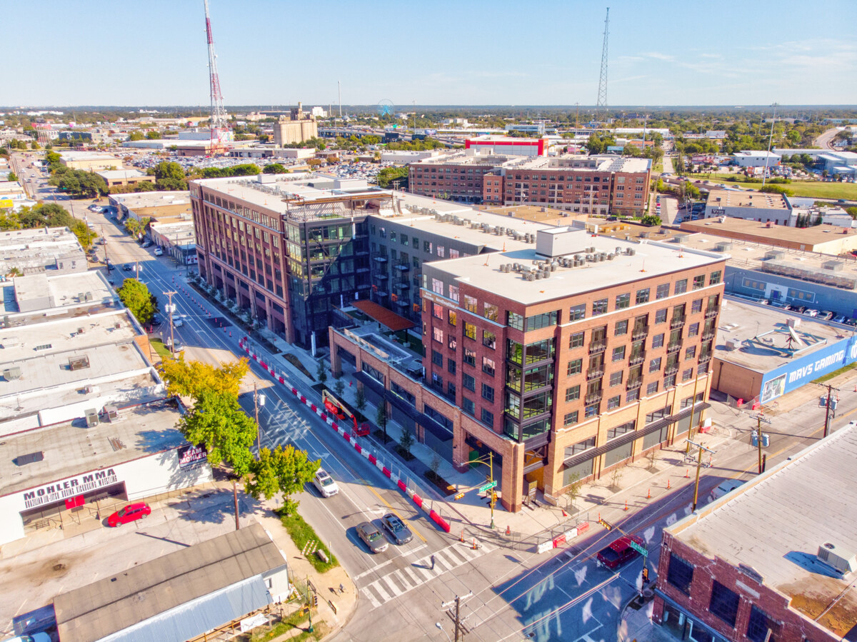 Indie Deep Ellum apartments in Dallas TX