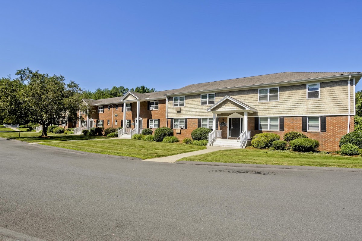 Hawkins Meadow apartments in Agawam, MA
