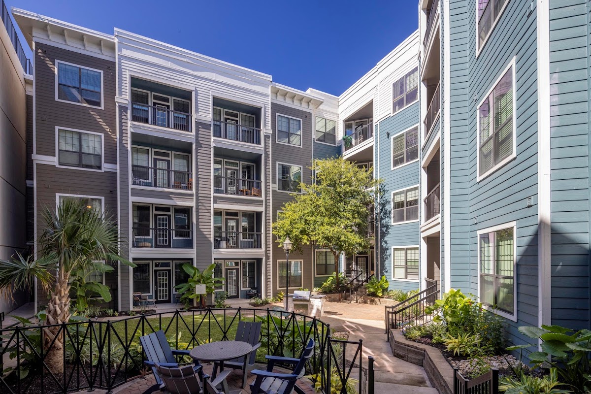 AMLI Eastside apartments in Austin TX