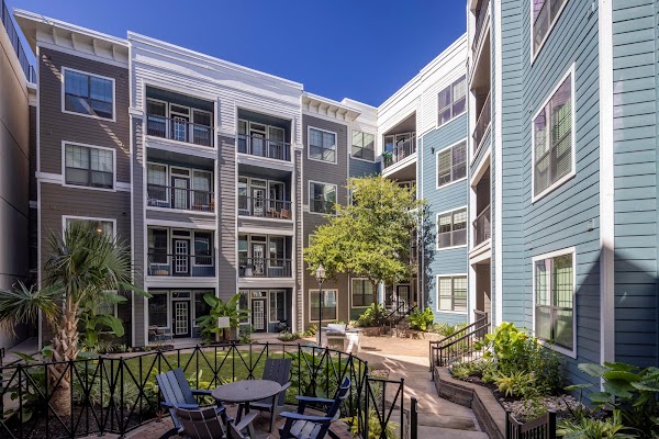 AMLI Eastside apartments in Austin TX