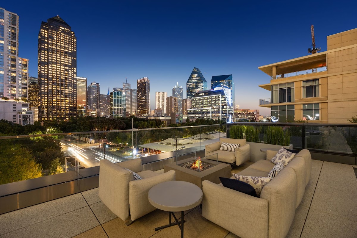 Residences at Park District apartments in Dallas TX