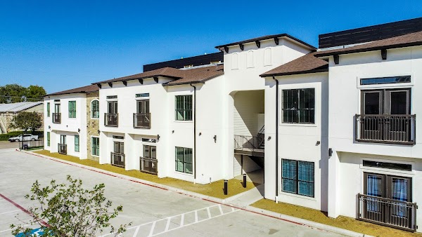 Touraine Plano Apartments apartments in Addison, TX