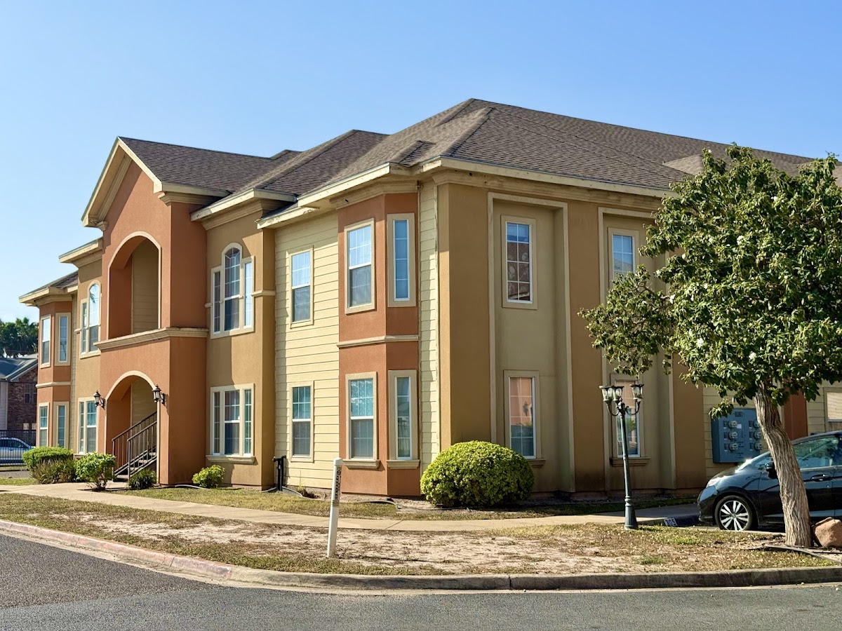 Redwood Apartments apartments in Mcallen TX
