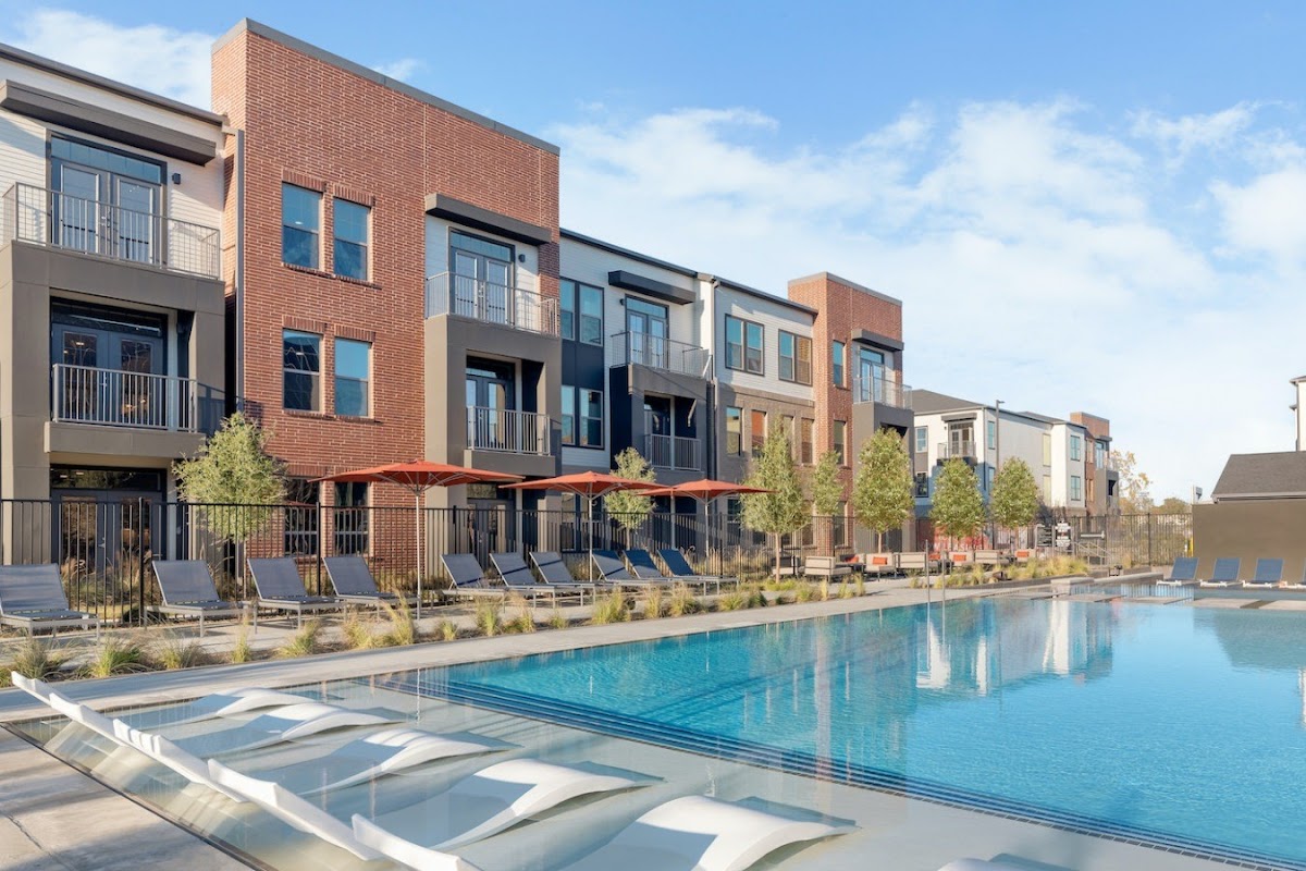 Norra apartments in Lewisville, TX