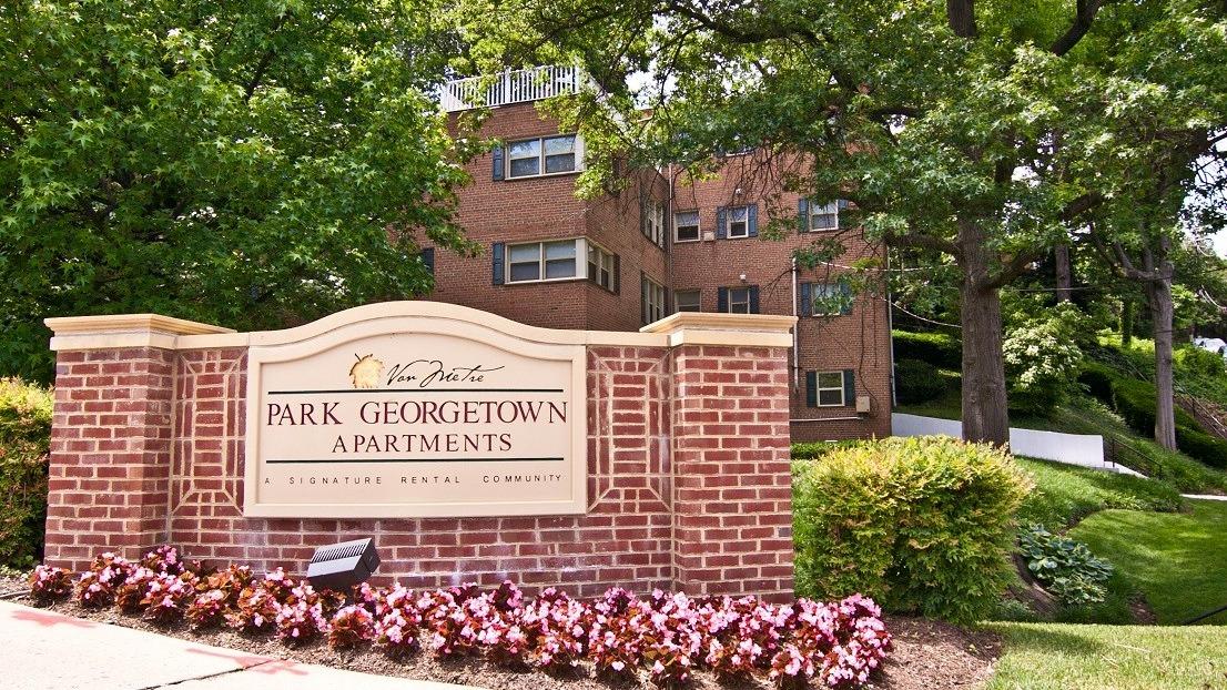 Park Georgetown apartments in Arlington VA