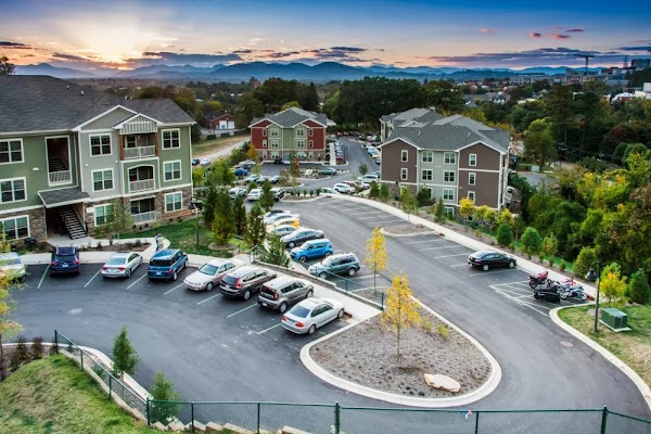 Retreat at Hunt Hill Apartments apartments in Asheville, NC