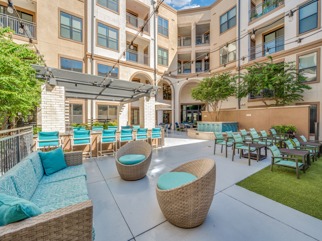 Ravello Stonebriar Apartments apartments in Addison, TX