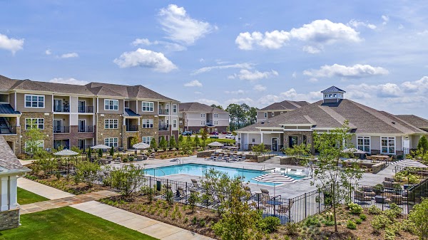 River Oaks Landing apartments in Garner NC