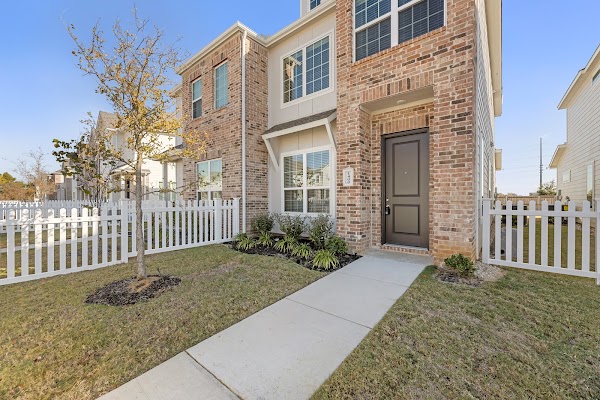 Audra Townhomes apartments in Denton, TX