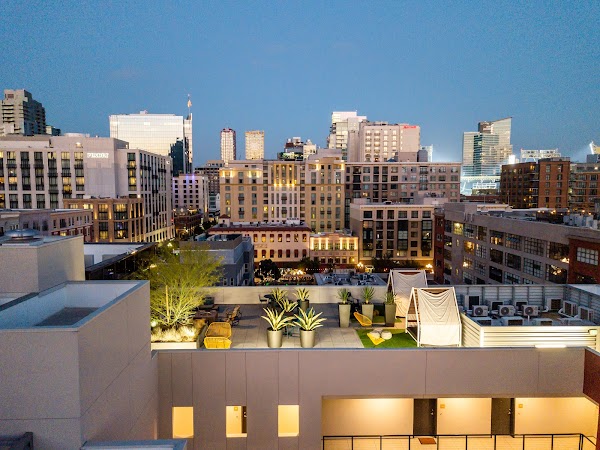 4th+J apartments in San Diego CA