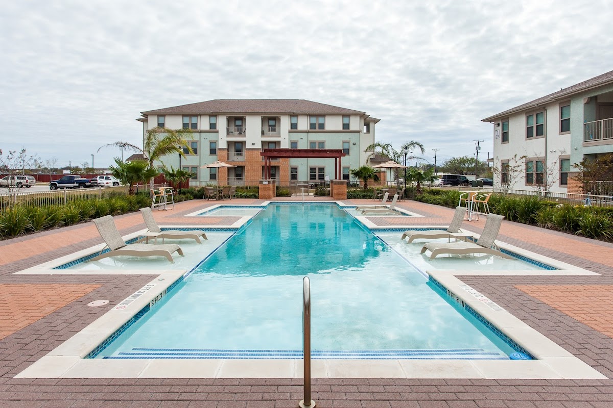 The Palms At Leopard Apartments apartments in Corpus Christi TX