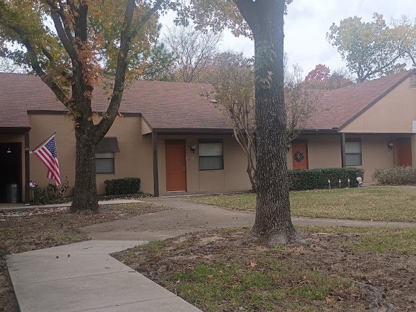 Cottages on Edmonds apartments in Addison, TX