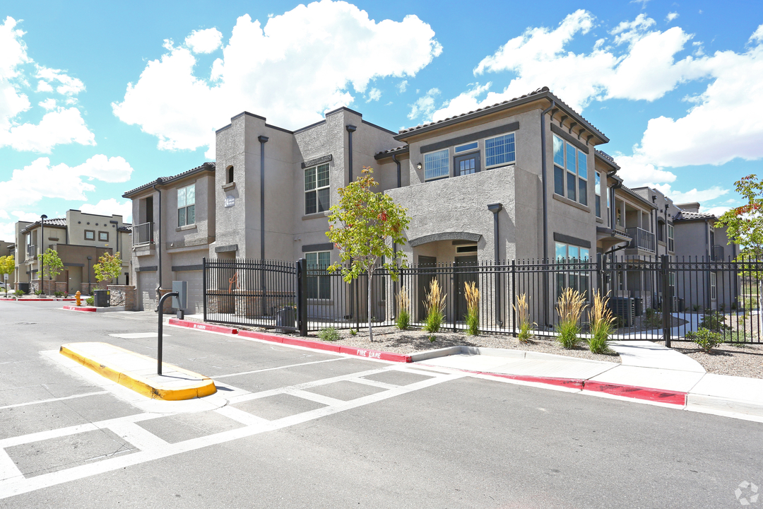 Andalucia Villas apartments in Albuquerque NM
