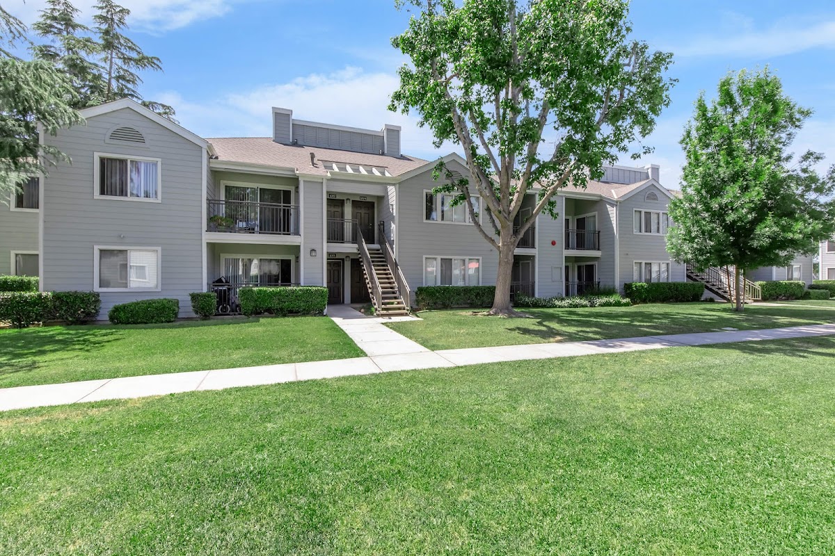 Cambridge Village Apartments apartments in Bakersfield CA