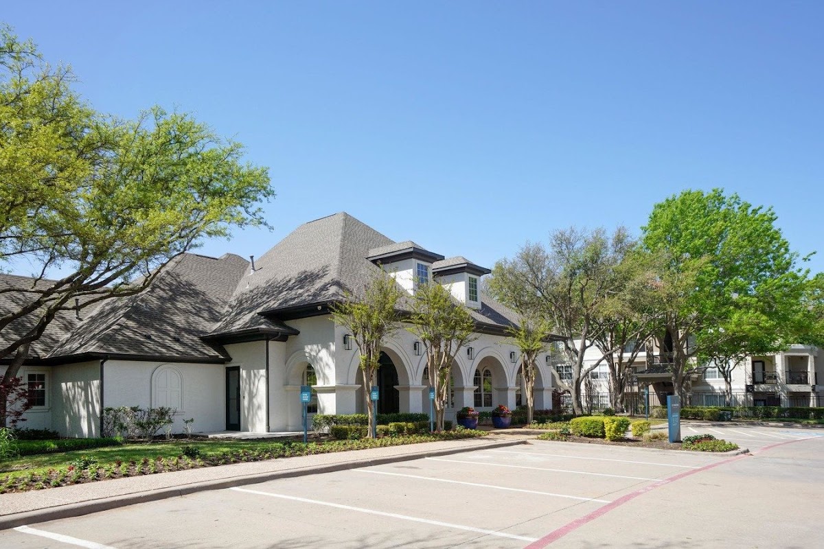 St. Martin Apartments apartments in Addison, TX