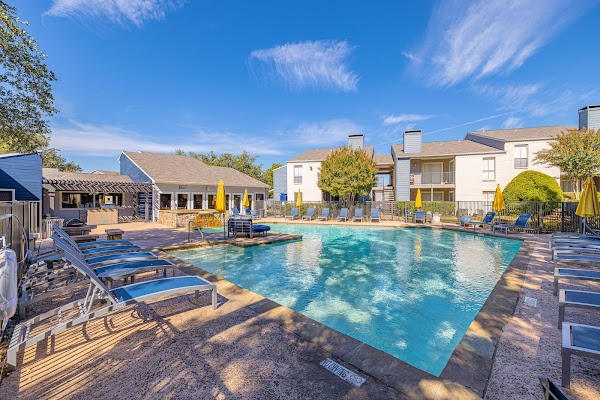 Enclave at Prestonwood Apartments apartments in Addison TX