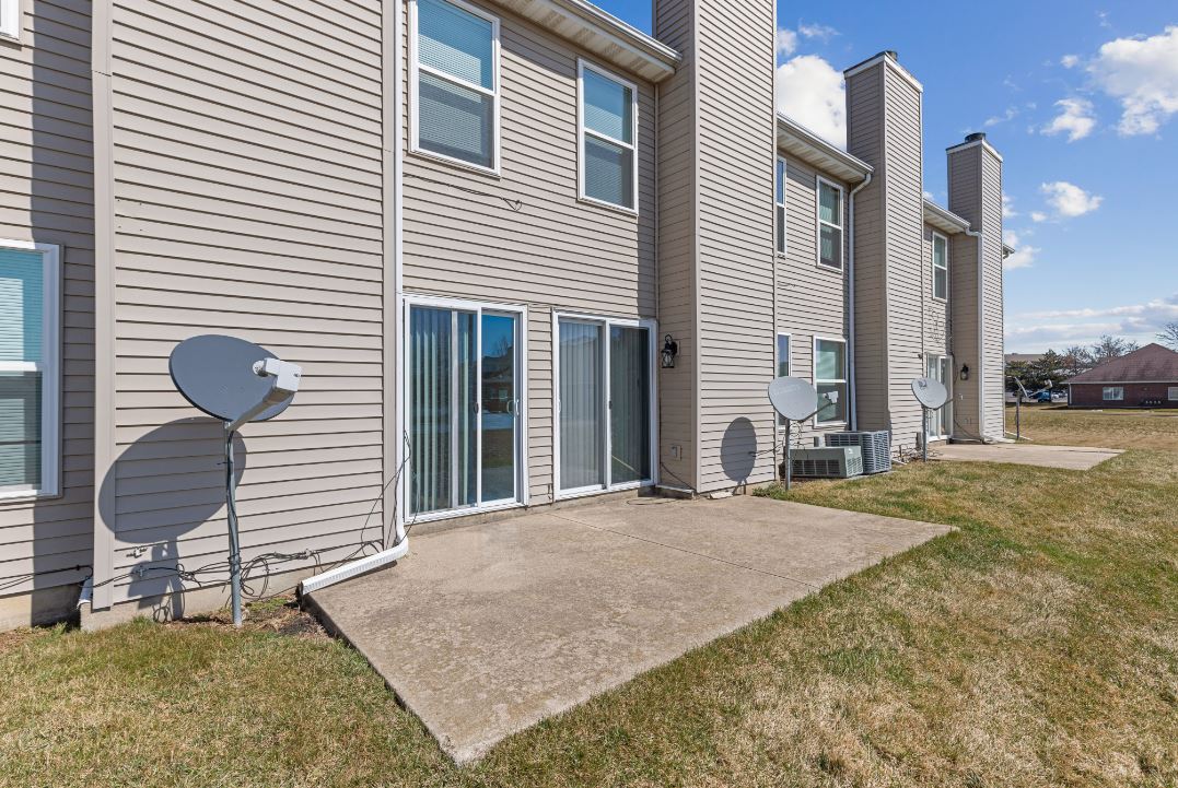 Rockford Townhomes East apartments in Rockford IL