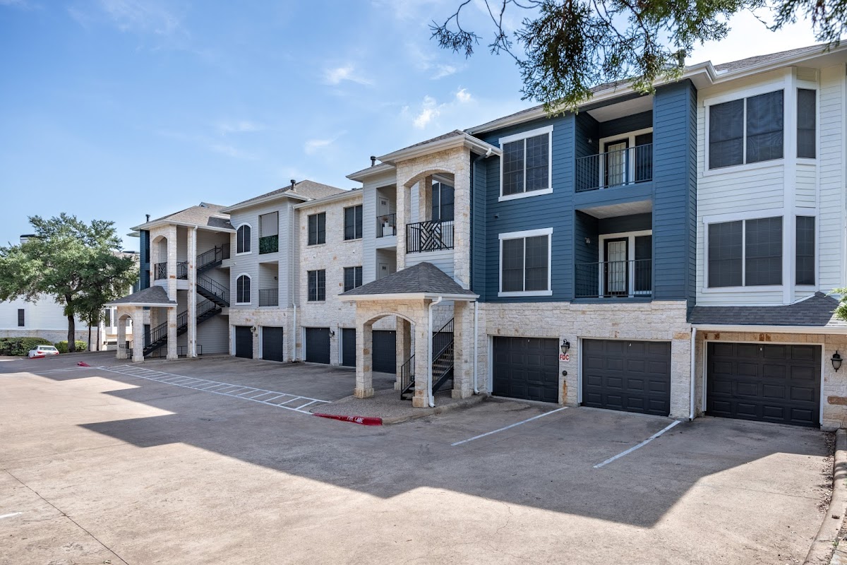 Canyon Resort at Great Hills Apartments apartments in Austin TX