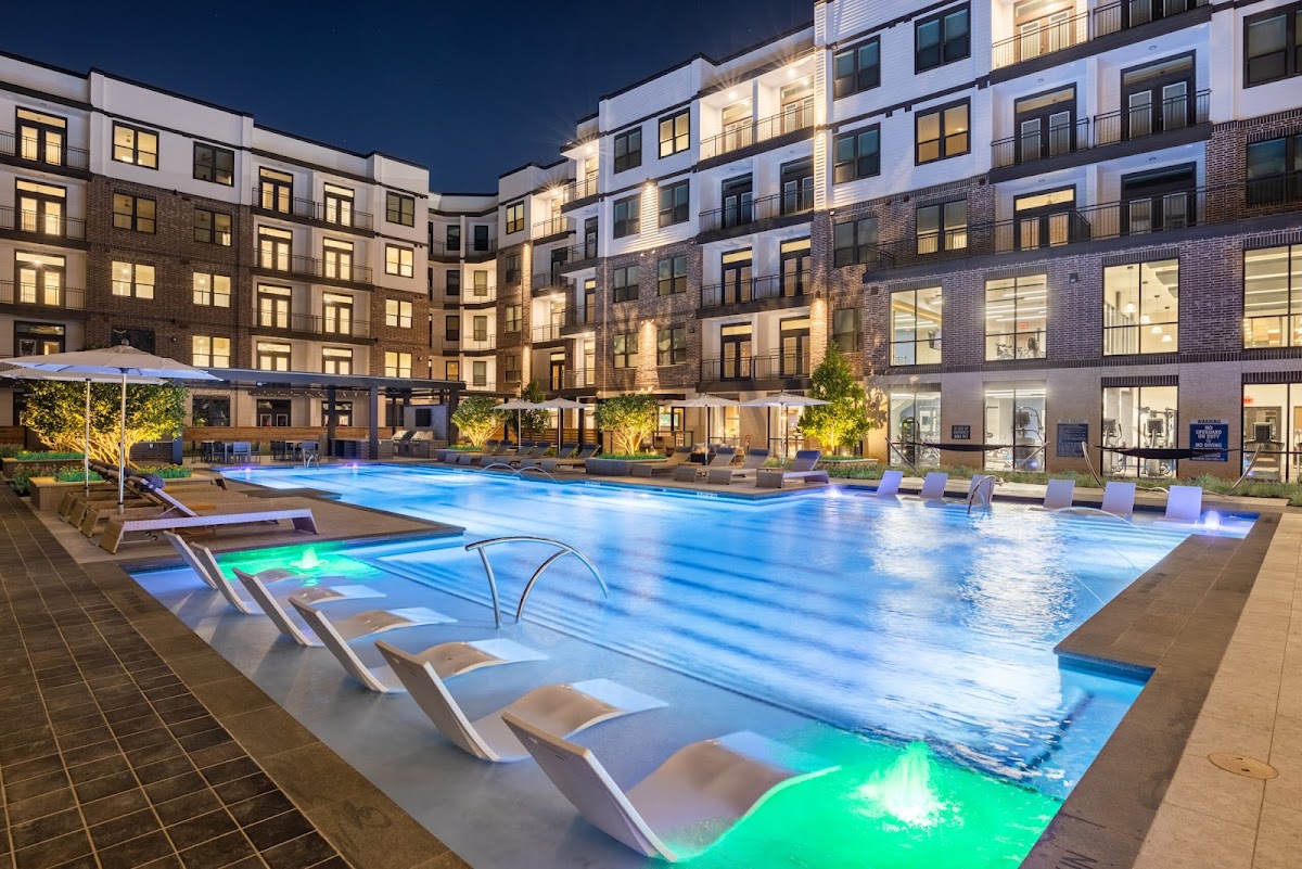 Alexan Junction Heights apartments in Houston TX