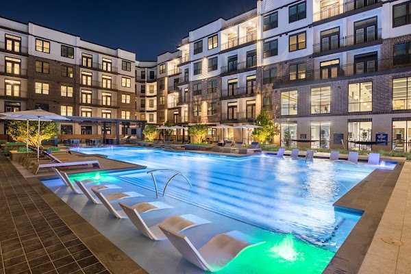 Alexan Junction Heights apartments in Houston TX