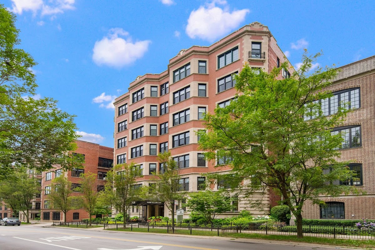 Park Fullerton by Reside apartments in Chicago IL