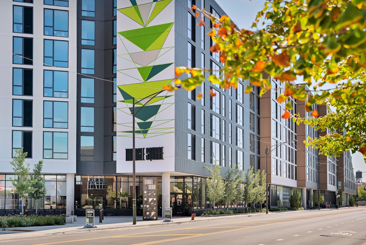 Triangle Square Apartments apartments in Chicago IL