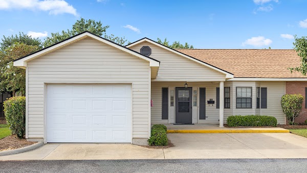 Summer Lane Apartment Homes apartments in Albany, GA