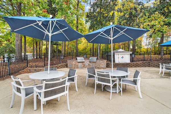 Woodlyn on the Green Apartment Homes apartments in Cary NC